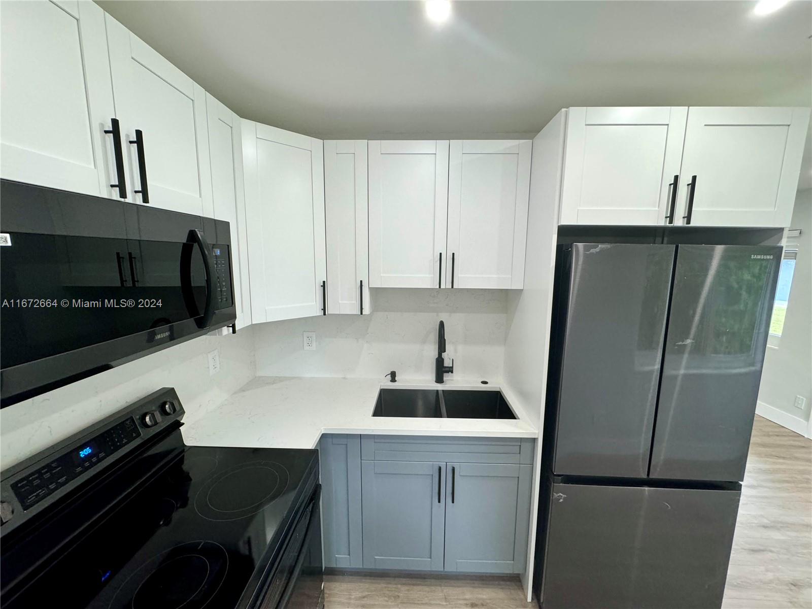 2631 SW 13th Ave # 3