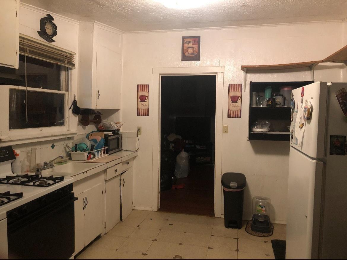 521 E Forest Avenue