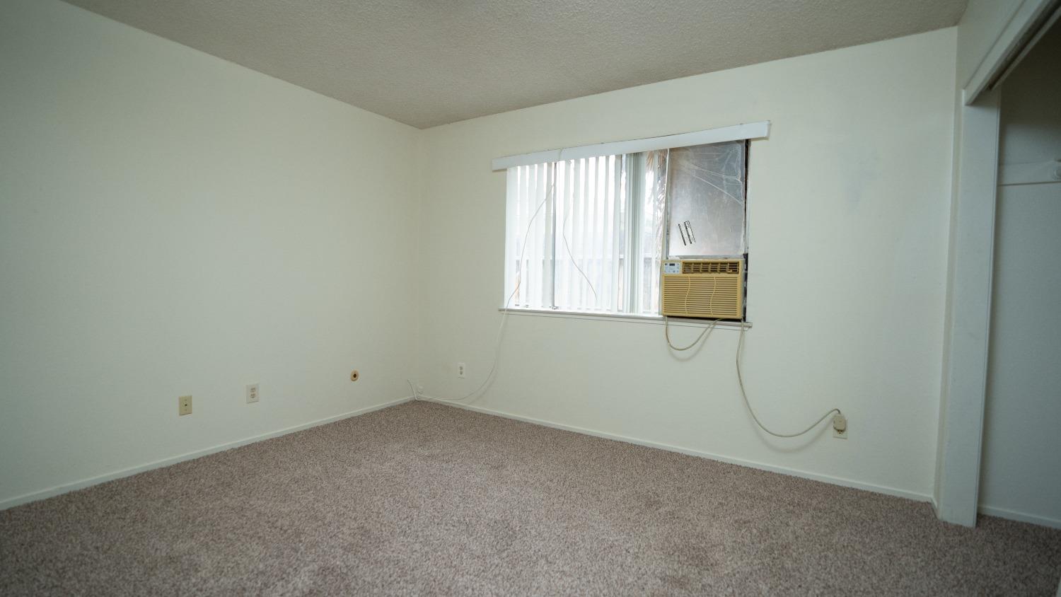 100 S Coalinga Street