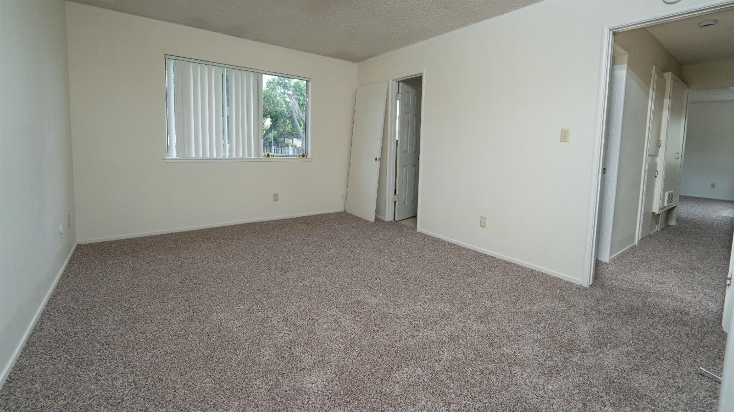 100 S Coalinga Street