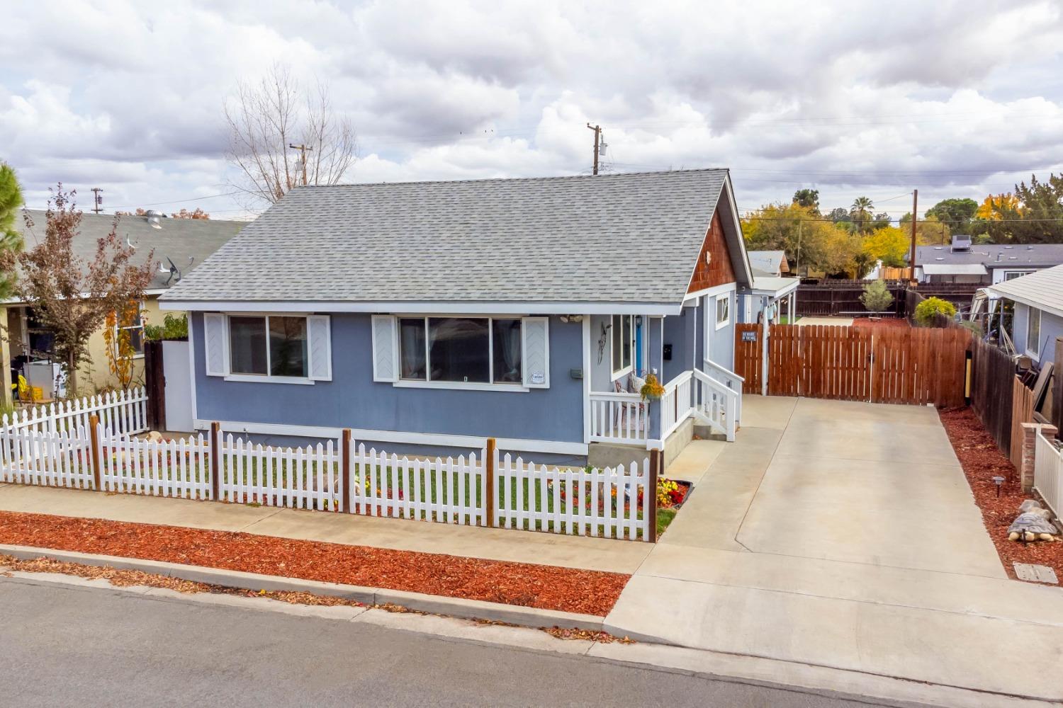 370 E Glenn Avenue