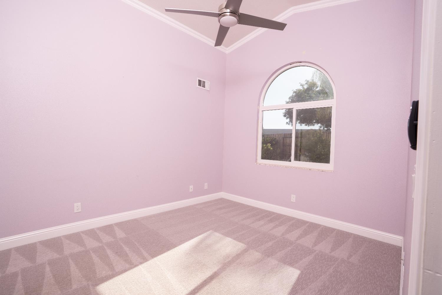 318 San Madele Avenue