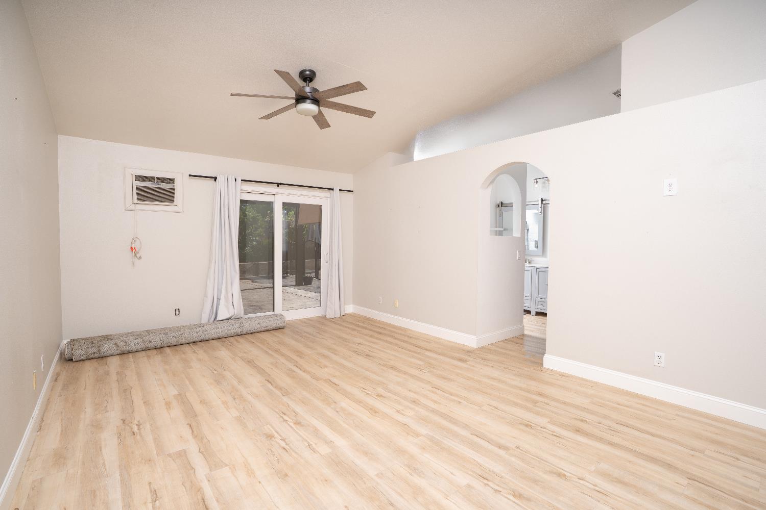 318 San Madele Avenue