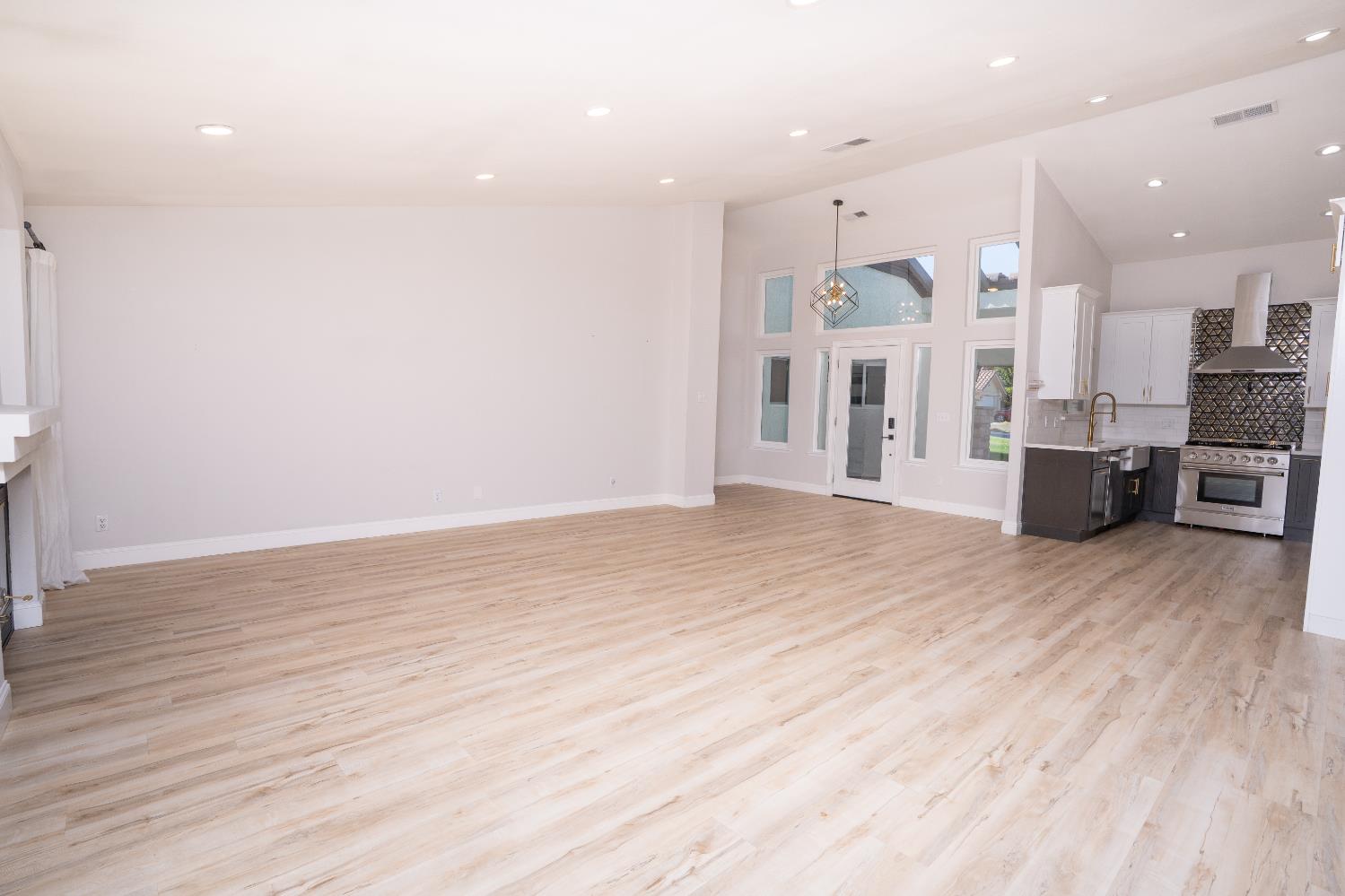 318 San Madele Avenue