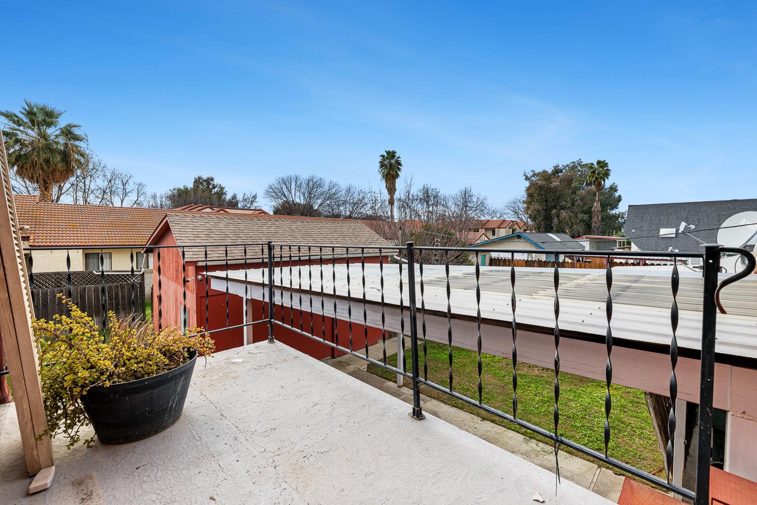 224 E Cherry Lane