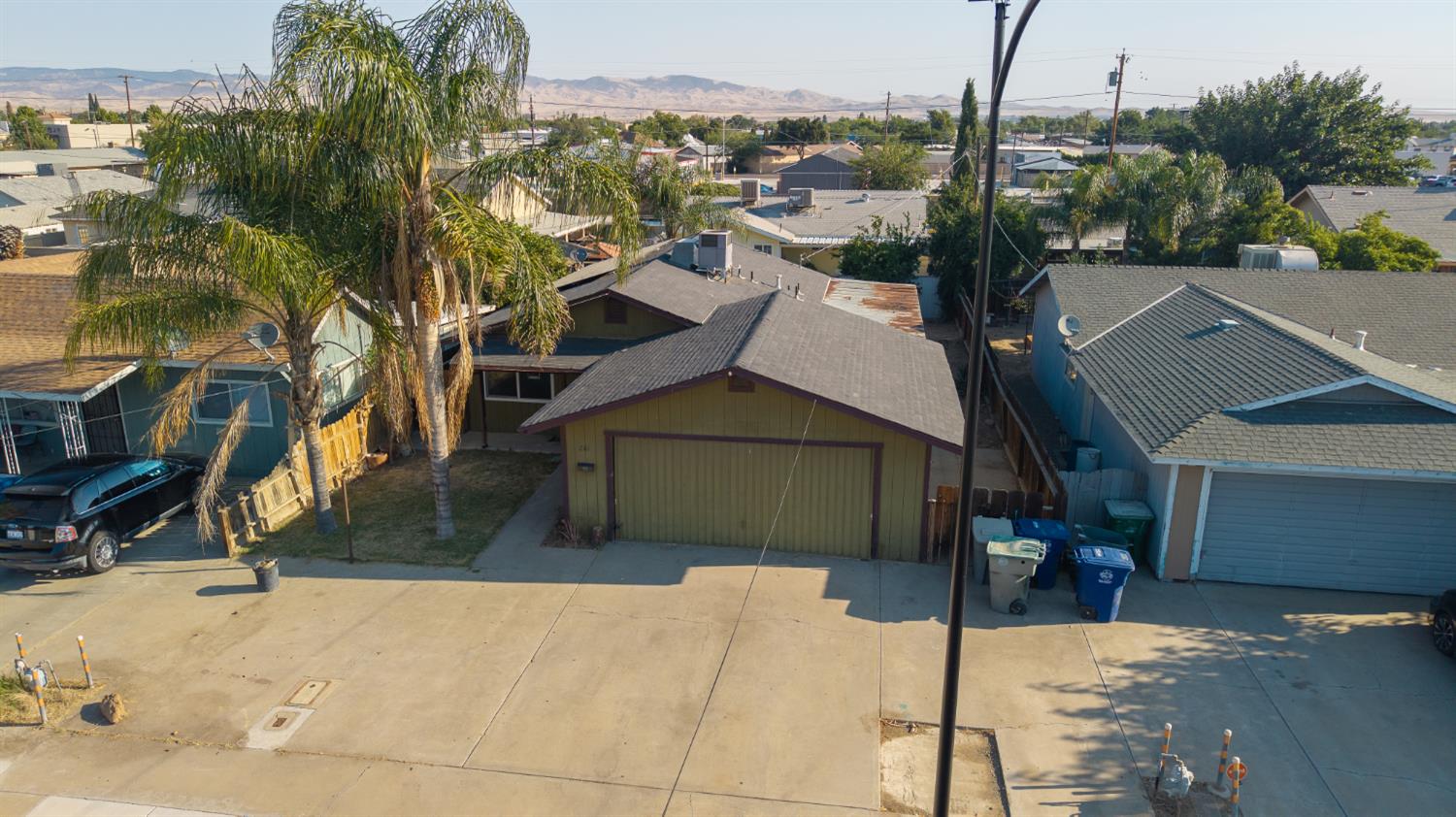 261 E Pleasant Street