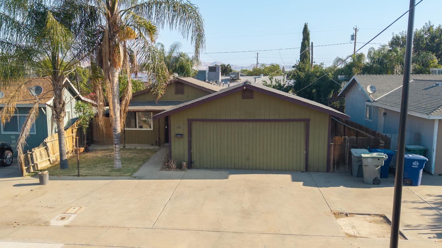 261 E Pleasant Street