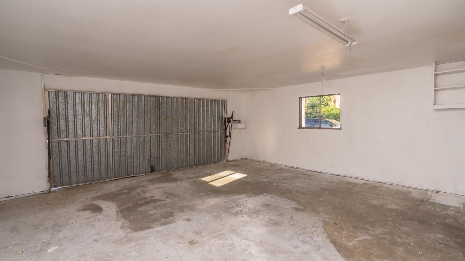 261 E Pleasant Street