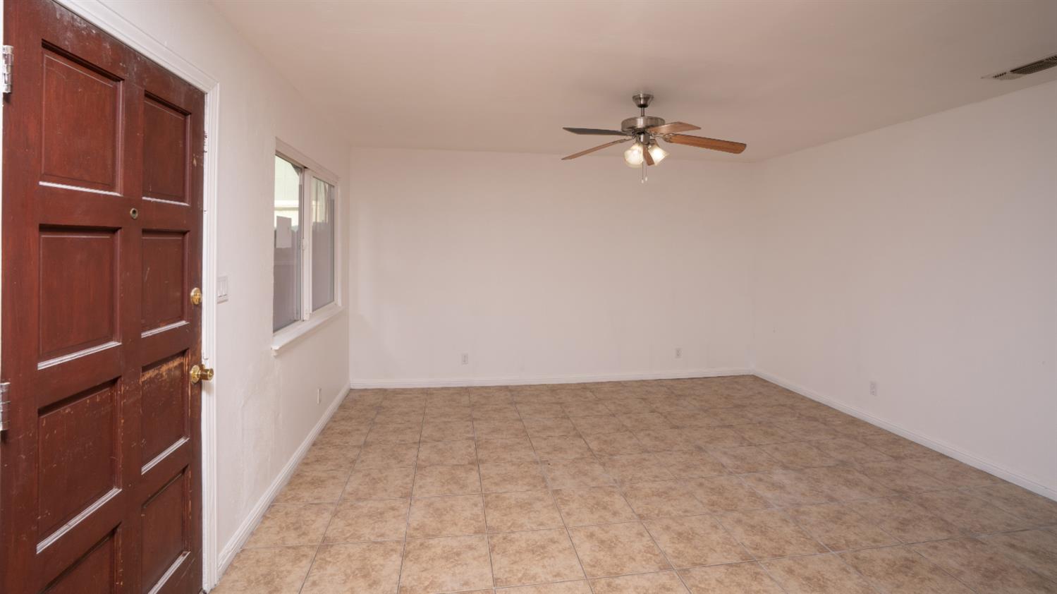 261 E Pleasant Street