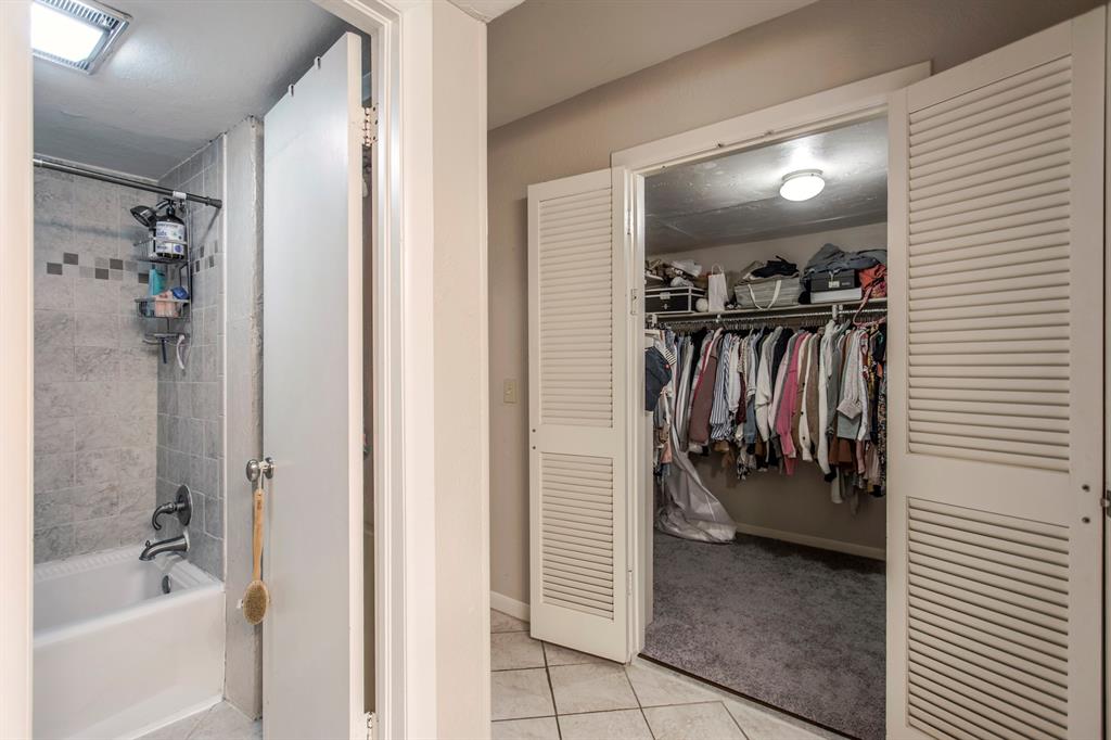 1535 Glenbrook Drive