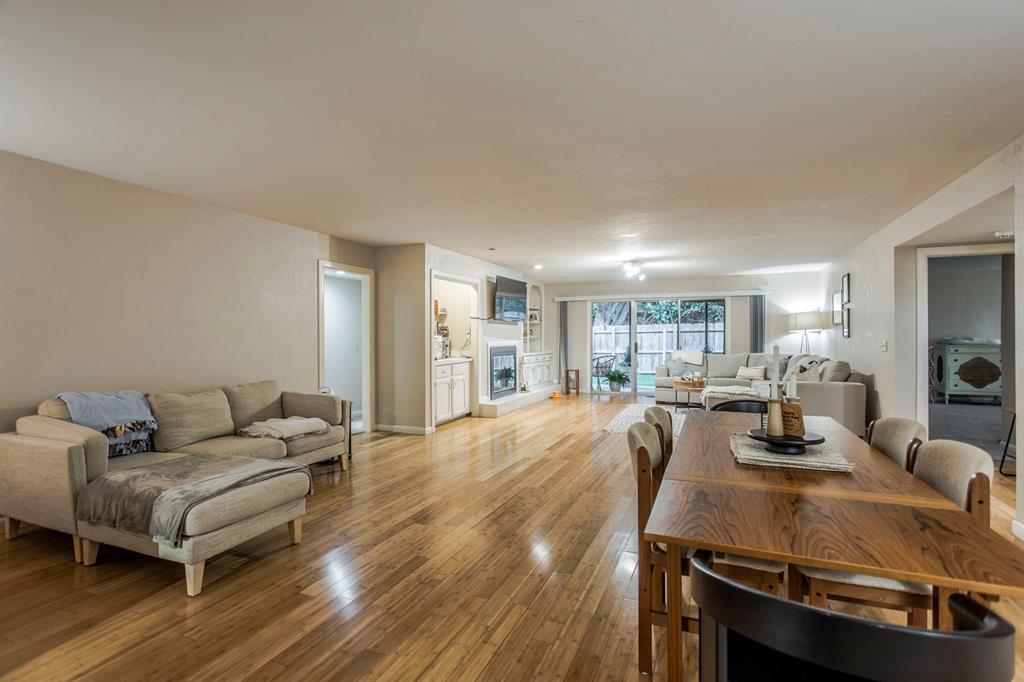 1535 Glenbrook Drive