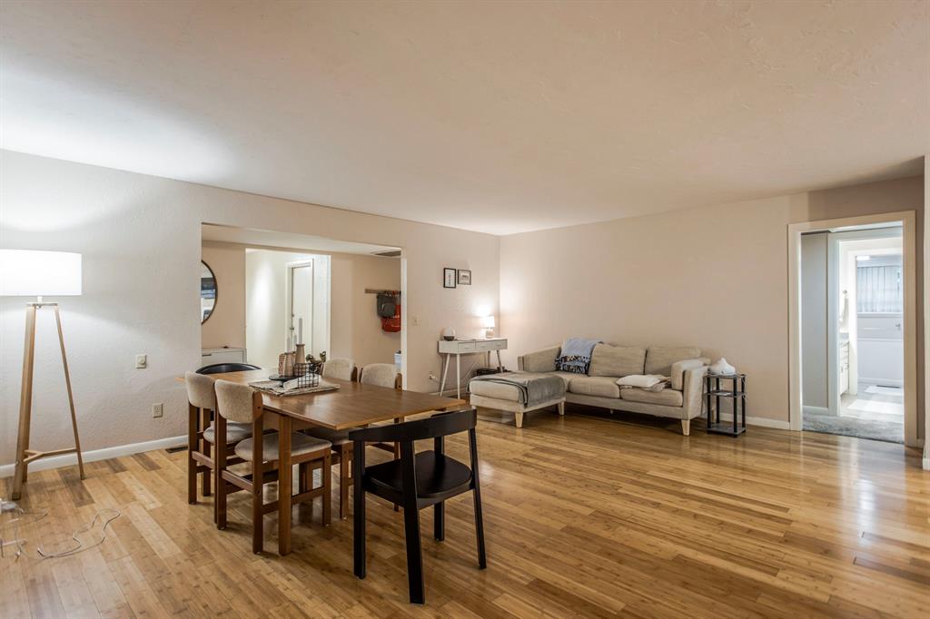 1535 Glenbrook Drive