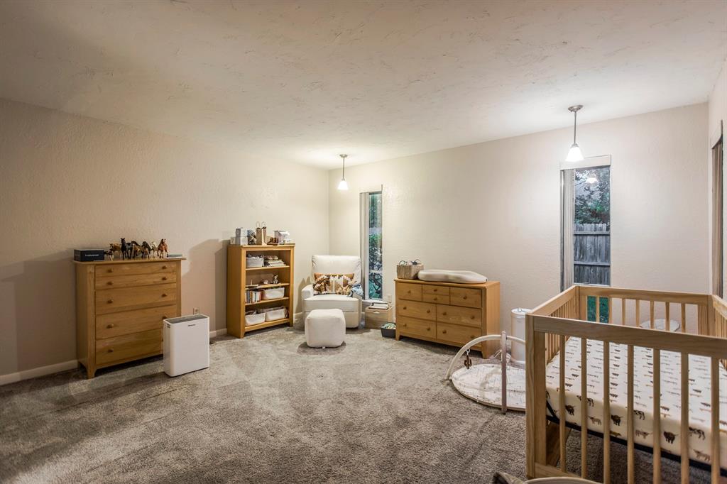 1535 Glenbrook Drive