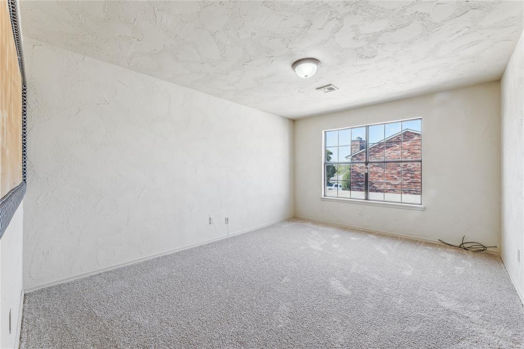 6325 N Villa Avenue Unit: 111