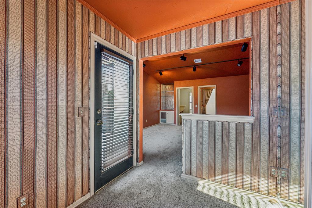 6325 N Villa Avenue Unit: 111