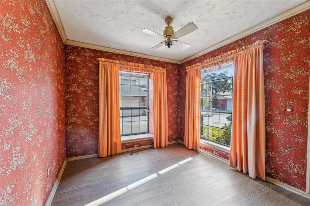 6325 N Villa Avenue Unit: 111