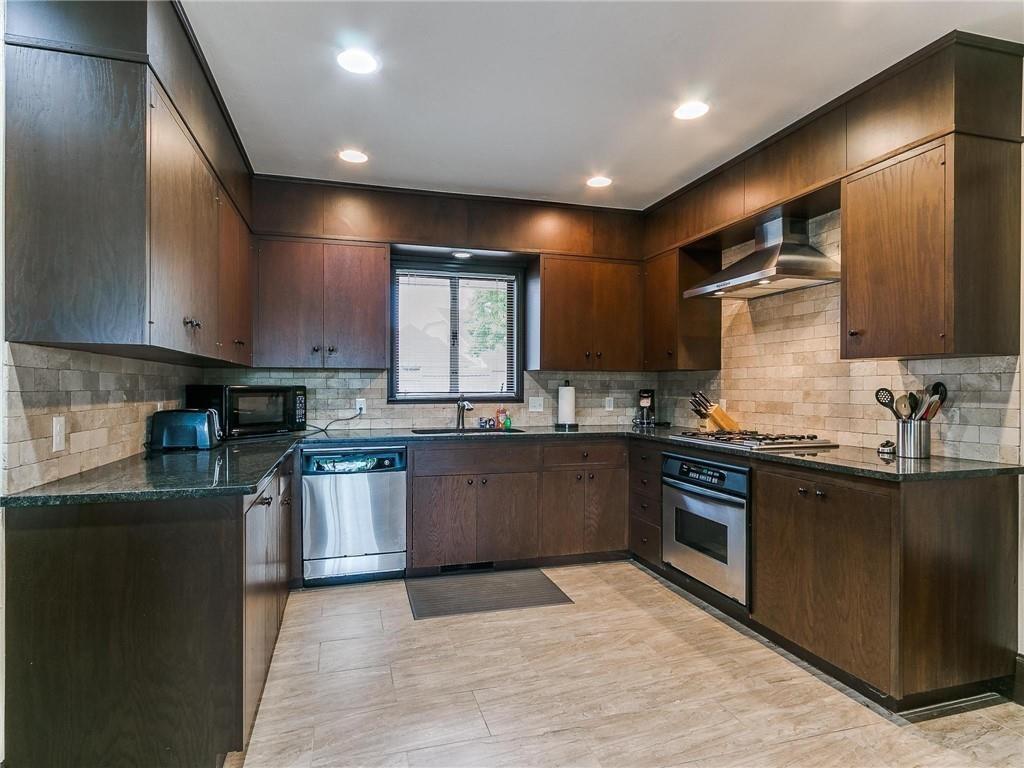 6303 Christon Court