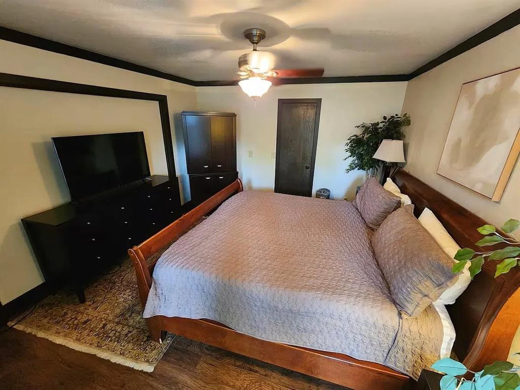 1441 Glenbrook Drive