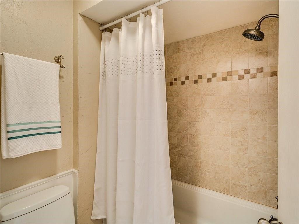 1533 Glenbrook Drive