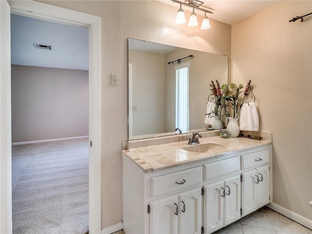 1533 Glenbrook Drive