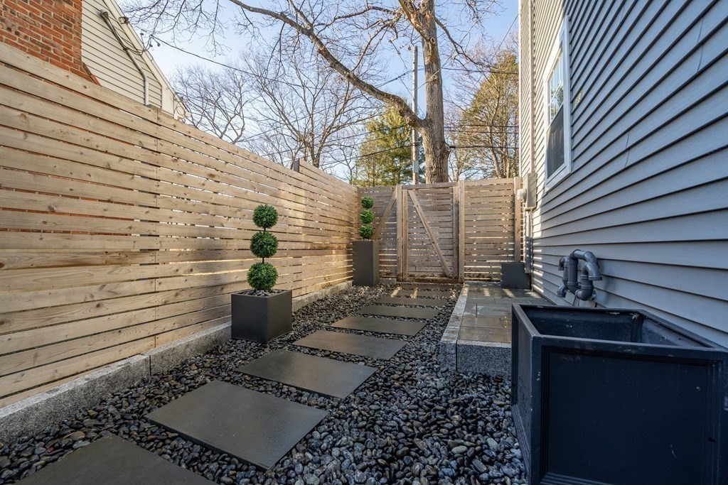 15 Elwern Road