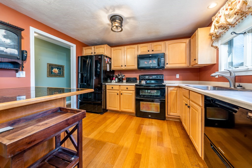 21 Windward St # 21