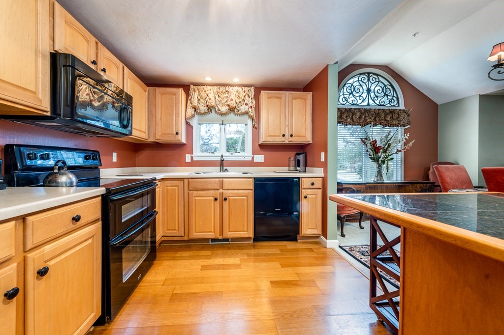 21 Windward St # 21