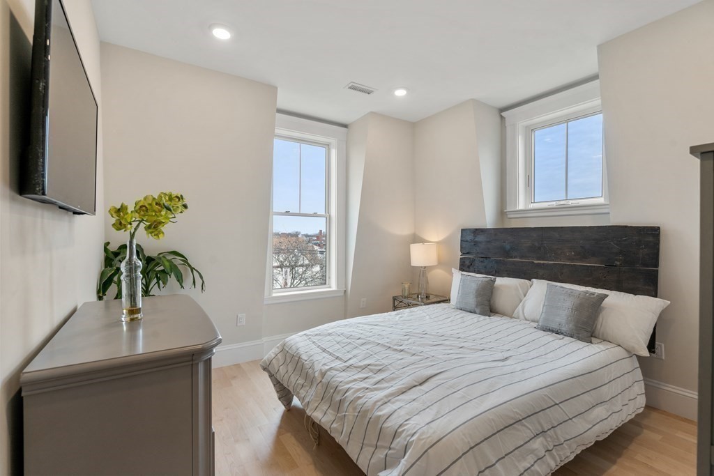 195 Morrison Avenue # 2