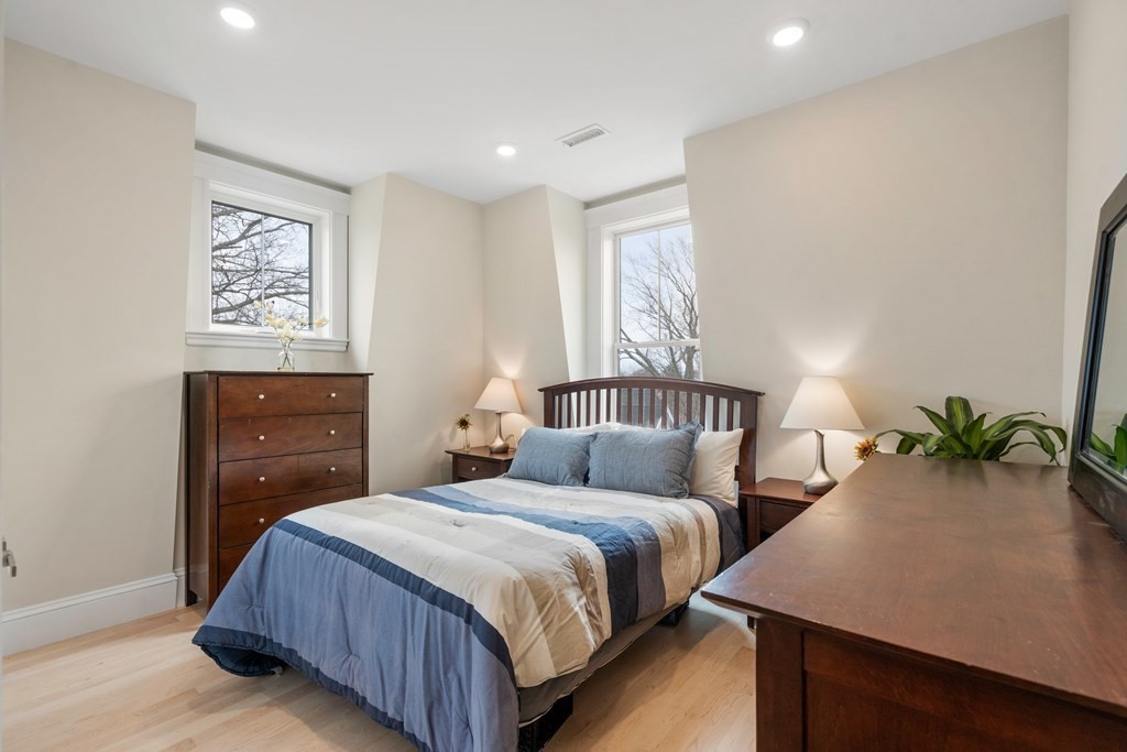 195 Morrison Avenue # 2