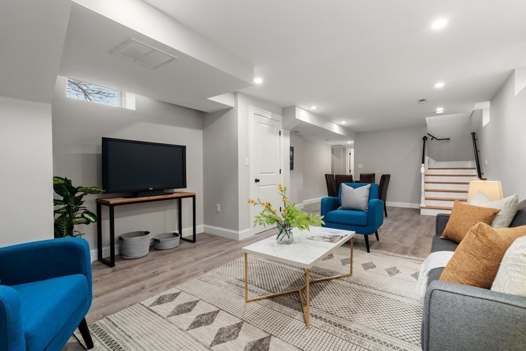 85 Lake Street # 1