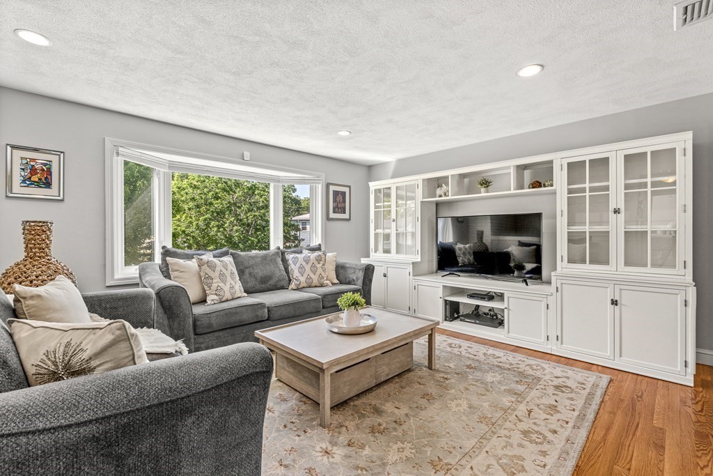 12 Jeremiah Circle