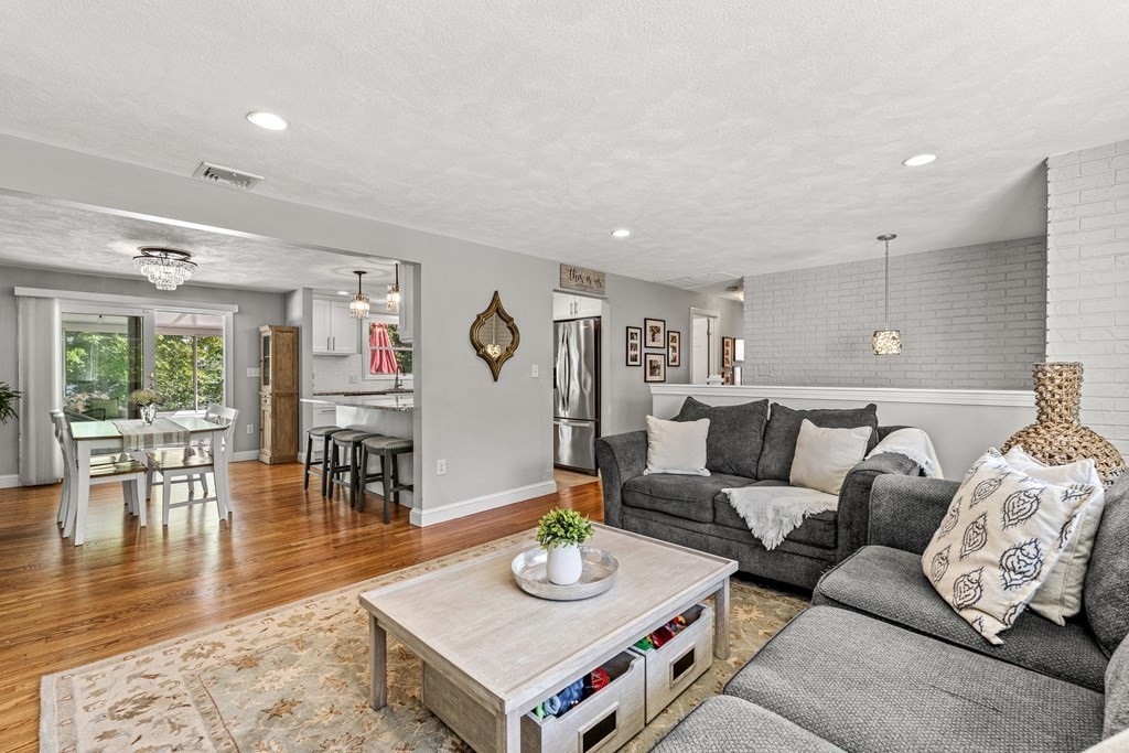 12 Jeremiah Circle
