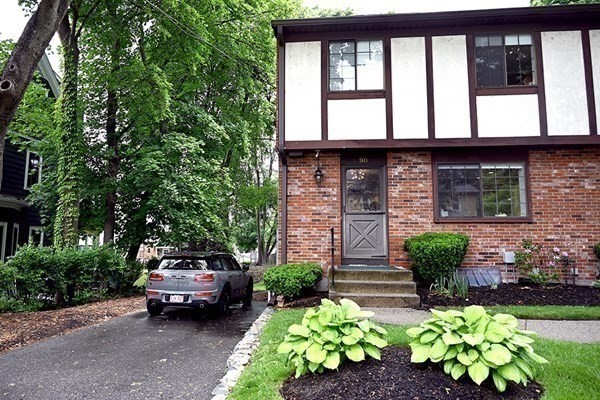 90 Lexington # 90