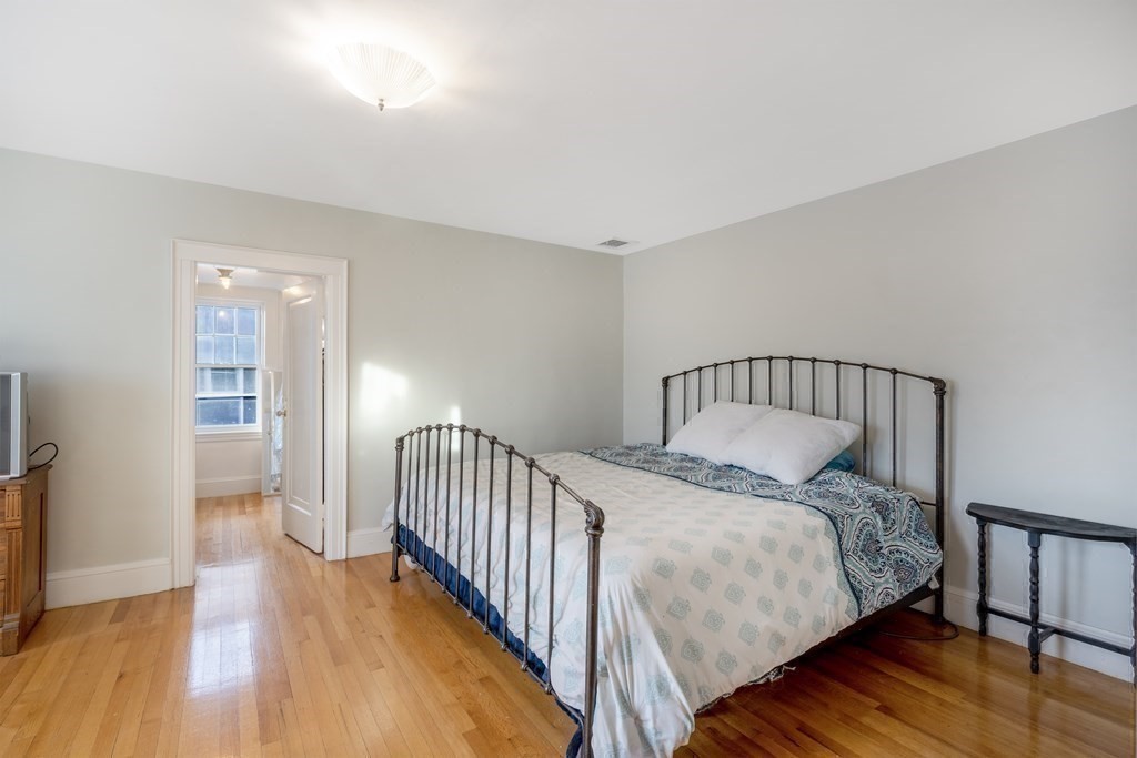 270 Russett Rd