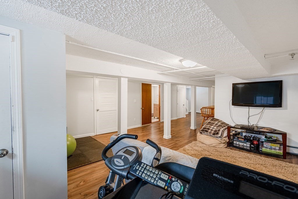 270 Russett Rd