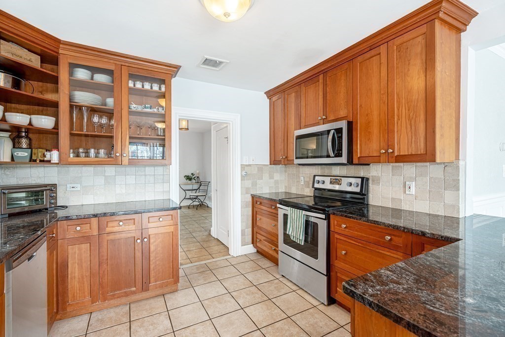 270 Russett Rd