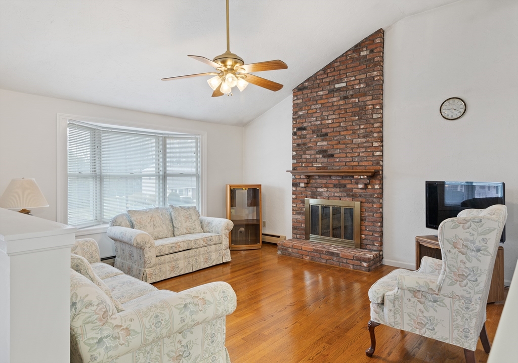 8 Cheryl Dr