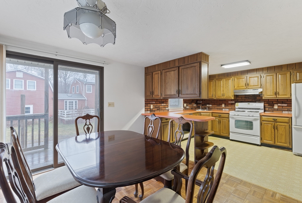 8 Cheryl Dr