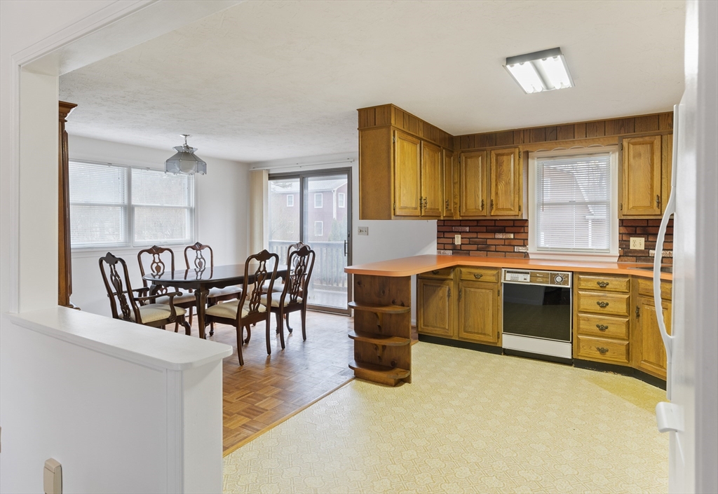 8 Cheryl Dr