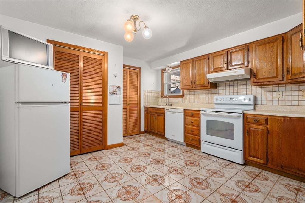 8 Sycamore Lane