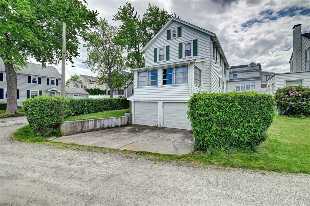66 Middlesex St