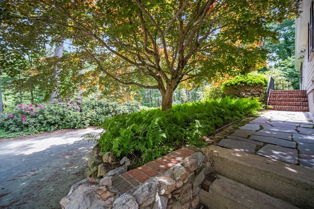 153 Dutton Road