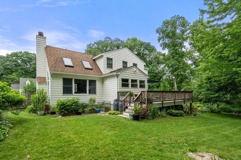 6 Woodland Street