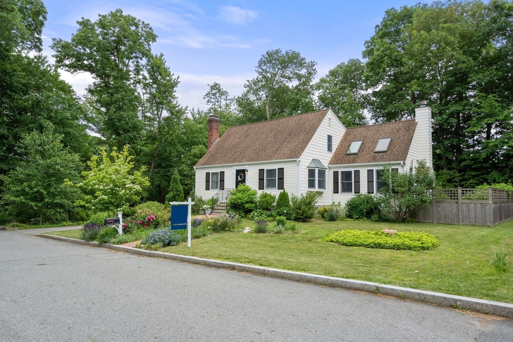 6 Woodland Street