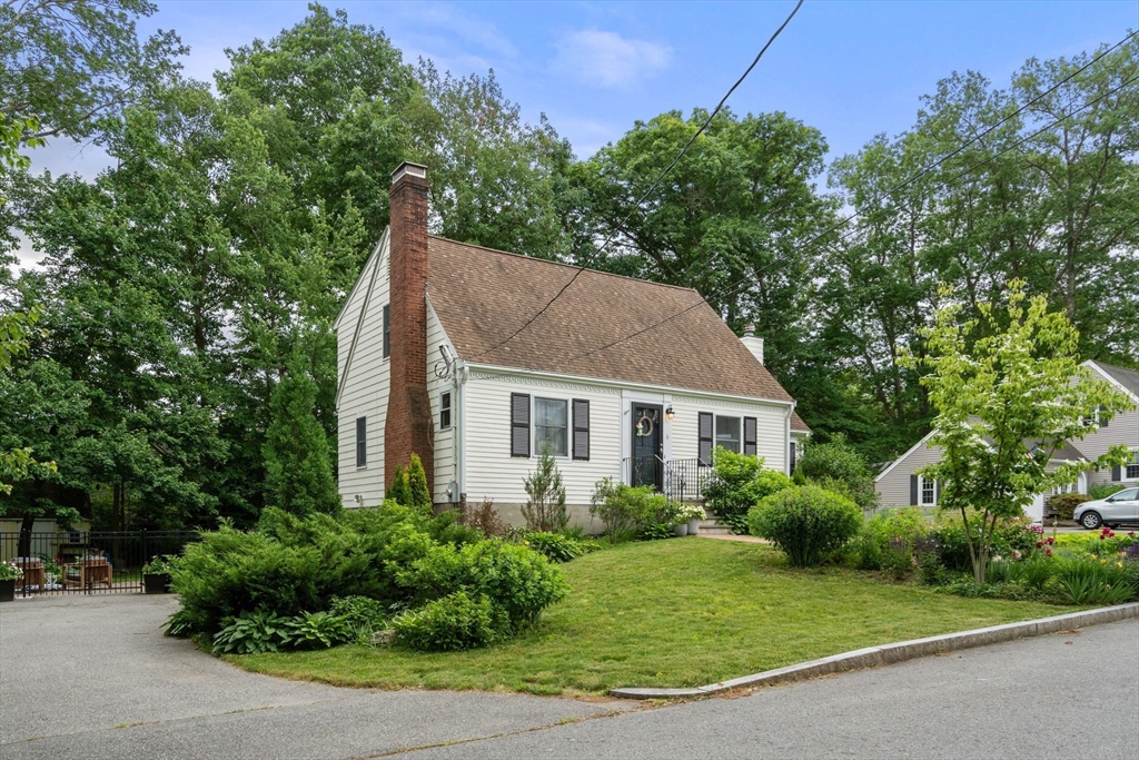 6 Woodland Street