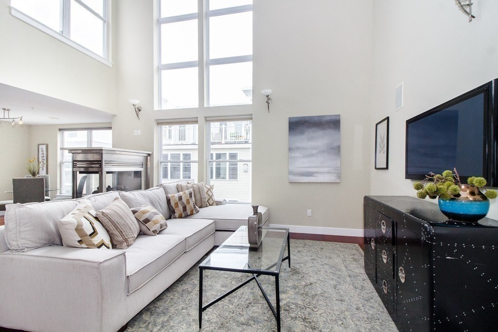 31 Wheeler St # 303