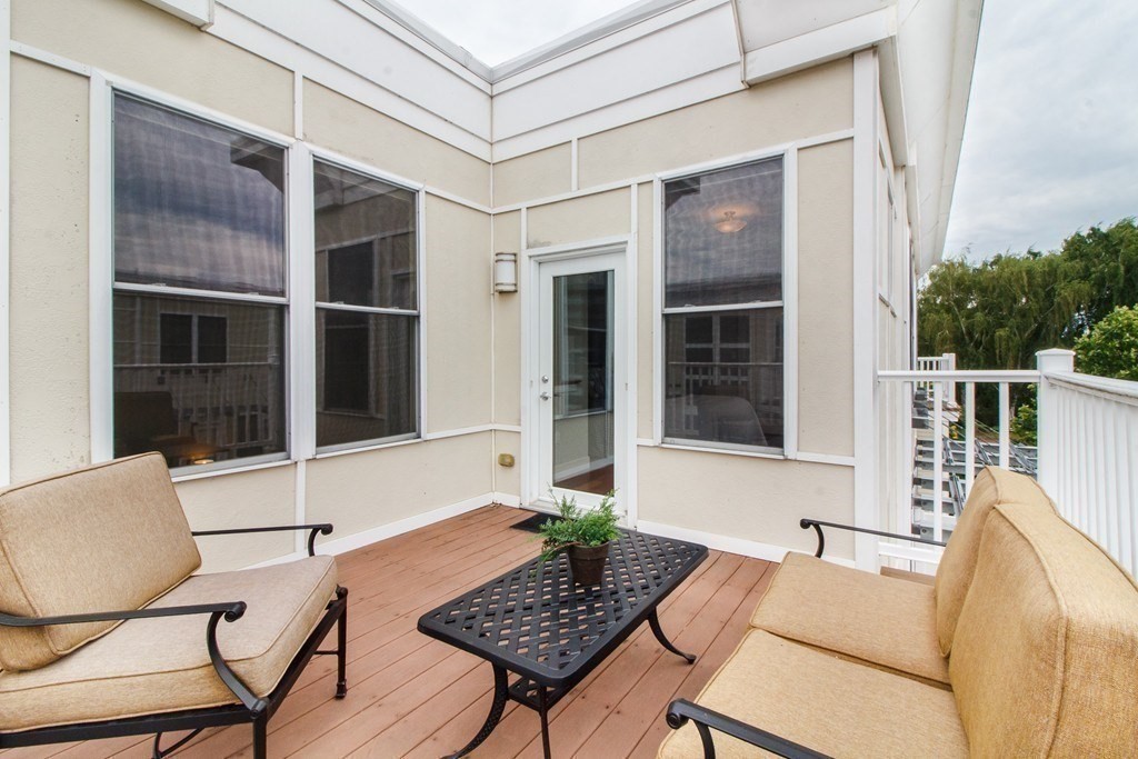 31 Wheeler St # 303