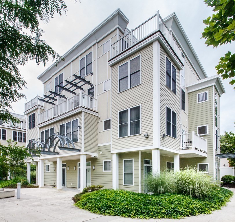 31 Wheeler St # 303