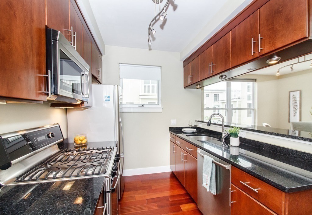 31 Wheeler St # 303