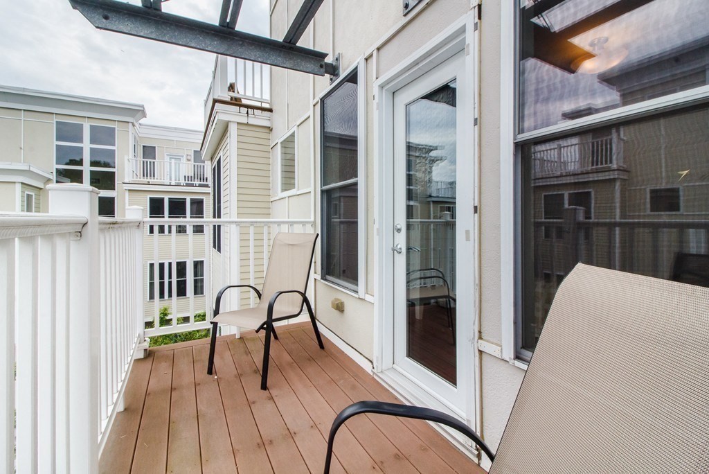 31 Wheeler St # 303